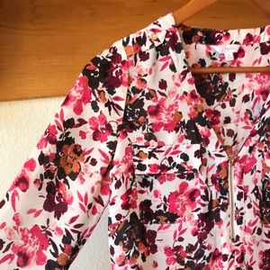 NWOT Candie’s Floral Blouse